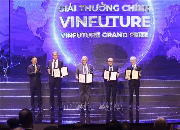 Presidente: Un Vietnam próspero sobre base de ciencia-tecnología contribuirá más al mundo ảnh 1
