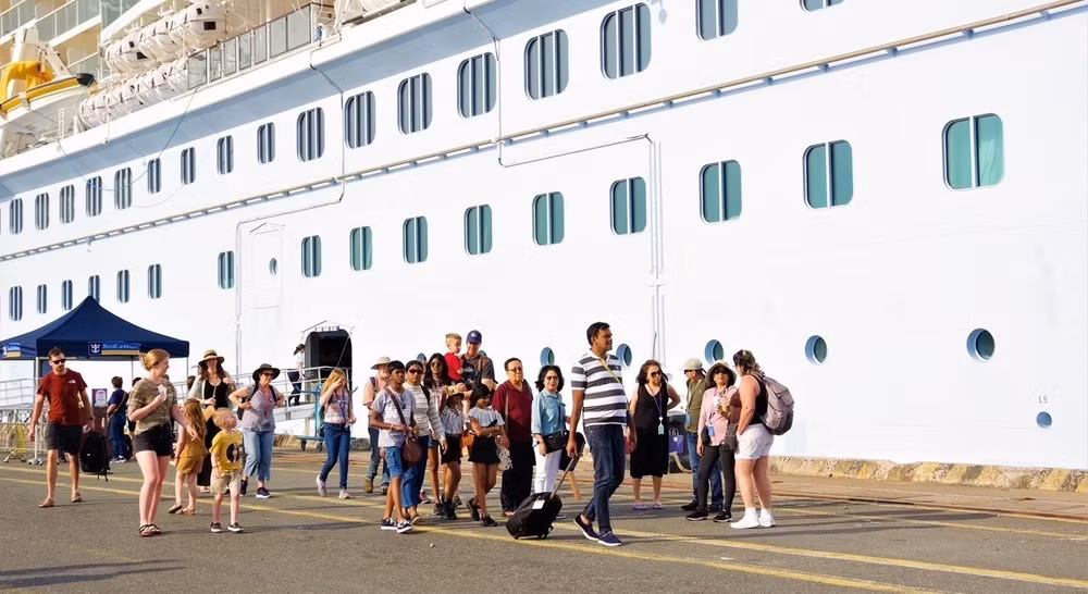 Vietnam alcanza objetivo de recibir 12,5 millones de turistas internacionales ảnh 1