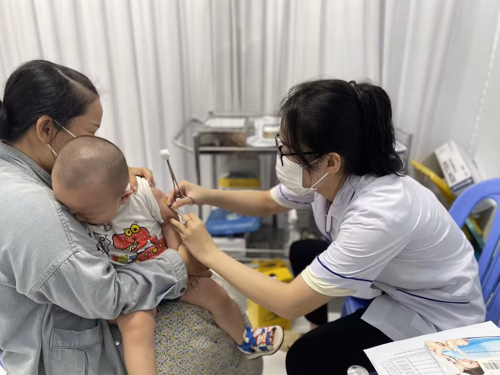 Vietnam por garantizar suministro de vacunas para Programa Ampliado de Inmunización ảnh 1