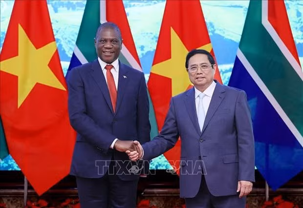 Premier vietnamita recibe al vicepresidente sudafricano ảnh 1