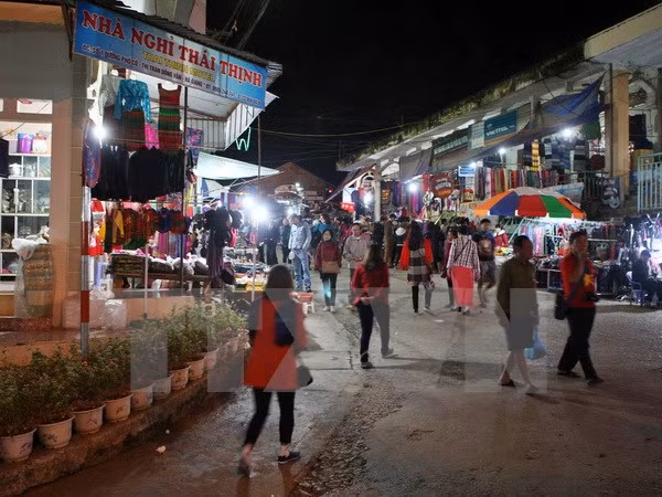 Efectúan fiesta cultural de etnia minoritaria Mong en Ha Giang ảnh 1