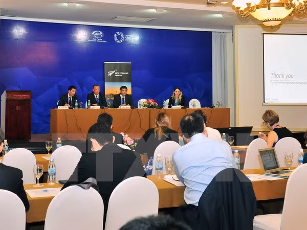 Altos funcionarios de APEC continúan actividades en Vietnam ảnh 1