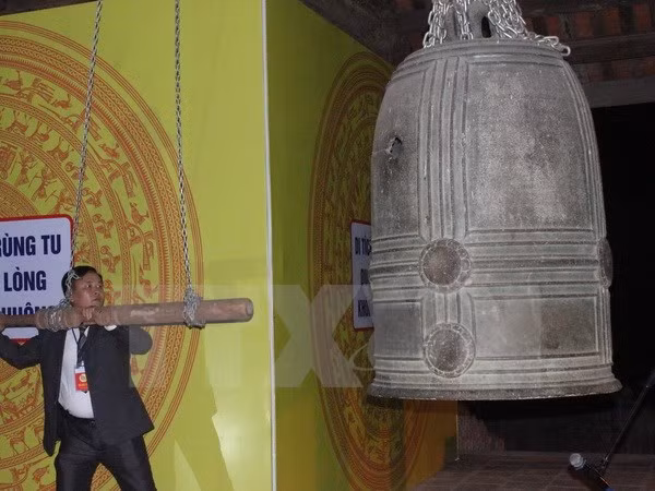 Reconocen en Vietnam a campanas antiguas como tesoro nacional ảnh 1