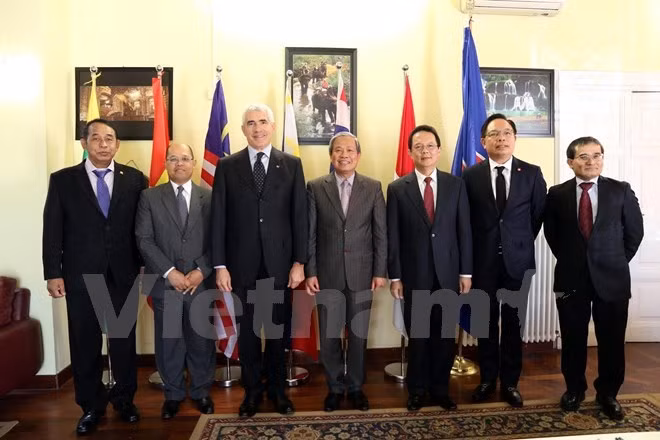 Italia desea impulsar cooperación con ASEAN ảnh 1