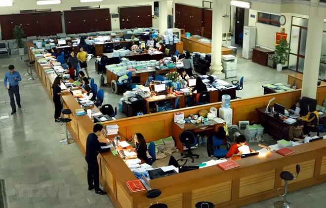 Recauda Vietnam más de 610 millones de dólares por subastas de bonos gubernamentales ảnh 1