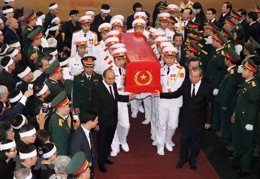 Rinden homenaje en Vietnam a Dong Sy Nguyen, héroe de la legendaria ruta Ho Chi Minh ảnh 1 Rinden homenaje en Vietnam a Dong Sy Nguyen, héroe de la legendaria ruta Ho Chi Minh ảnh 1