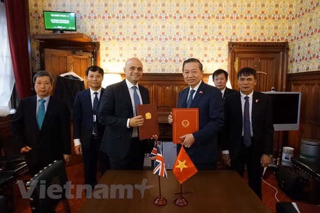 Intensifican Vietnam y Reino Unido cooperación en lucha contra trata de personas ảnh 1