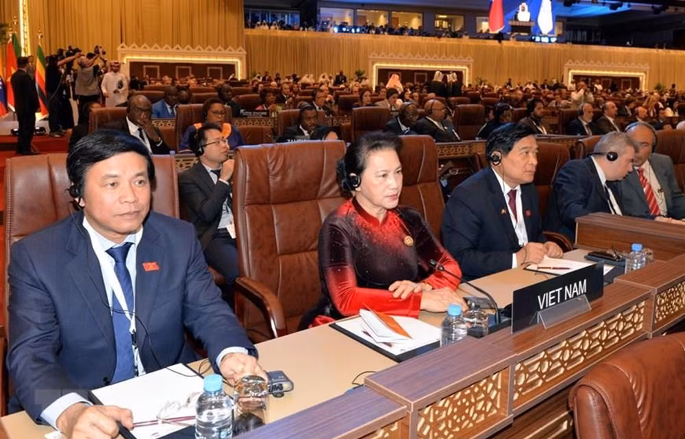 Concluye presidenta del Parlamento de Vietnam gira por Marruecos, Francia, Bélgica y Qatar ảnh 1