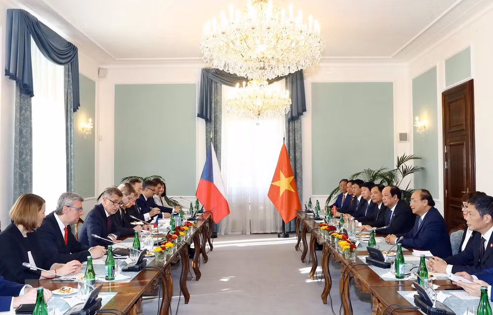 Vietnam y República Checa acuerdan fortalecer nexos comerciales y turísticos ảnh 1