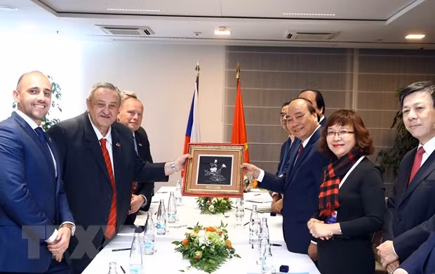Destacan premier vietnamita aportes de Unión de Asociaciones de connacionales en Europa ảnh 2