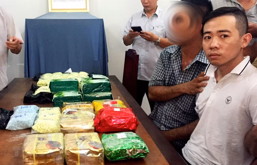 Incautan en Vietnam 26 kilogramos de drogas transportados desde Camboya ảnh 1 Incautan en Vietnam 26 kilogramos de drogas transportados desde Camboya ảnh 1