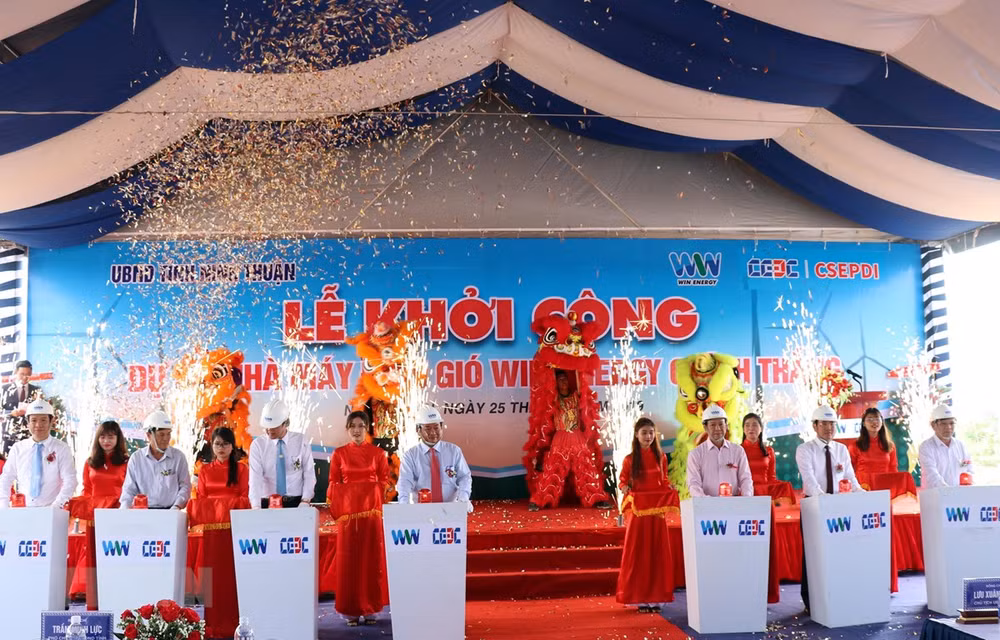 Construyen aerogenerador en provincia vietnamita de Ninh Thuan ảnh 1 Construyen aerogenerador en provincia vietnamita de Ninh Thuan ảnh 1