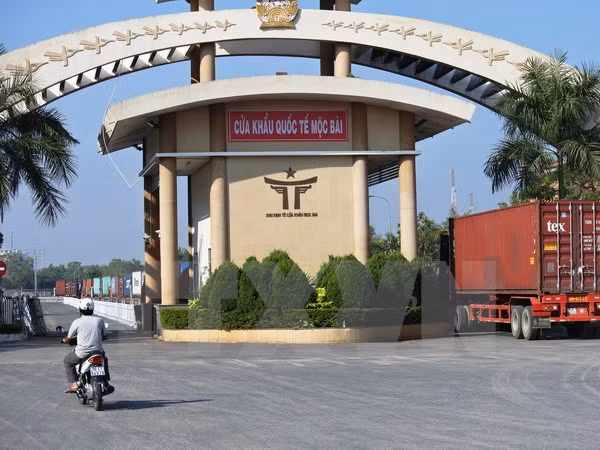 Periódico camboyano destaca potencialidades de nexos económicos con Vietnam ảnh 1