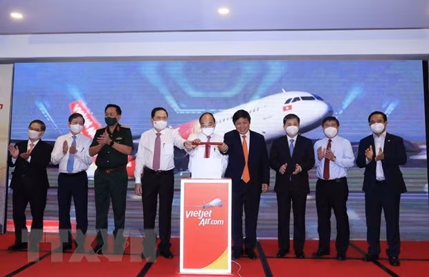 Vietjet reanuda 10 rutas aéreas desde y hacia ciudad vietnamita de Can Tho ảnh 1