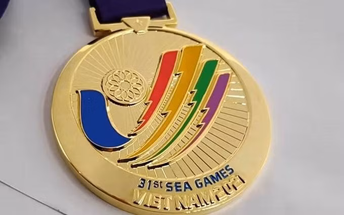 Presentan especímenes de medallas de los SEA Games 31 ảnh 1