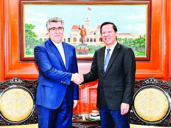 Irán concede importancia a la cooperación con Ciudad Ho Chi Minh ảnh 1
