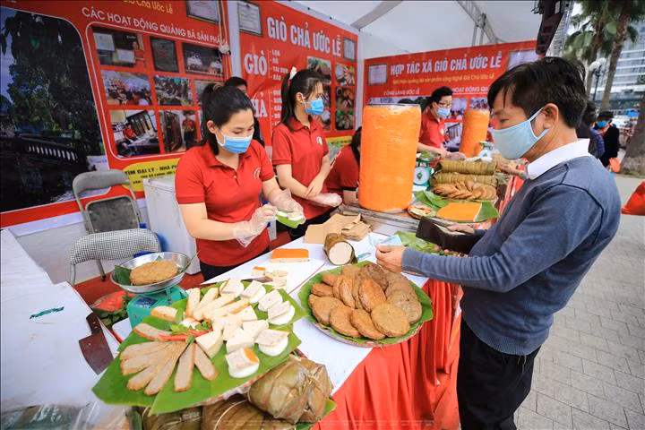 Aldea vietnamita famosa por la elaboración tradicional del embutido ảnh 2 Aldea vietnamita famosa por la elaboración tradicional del embutido ảnh 2
