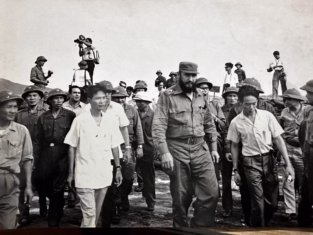 Histórica visita de Fidel a Quang Tri: Fuente de aliento para pueblos Vietnam-Cuba ảnh 3