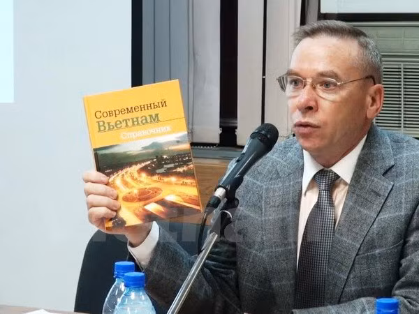  Presentan en Rusia libro sobre Vietnam de hoy ảnh 1
