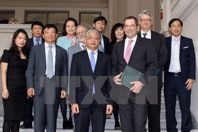 Alemania apoya plan de capacitación de enfermeros vietnamitas ảnh 1
