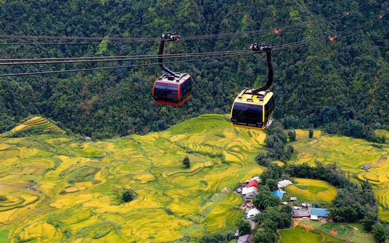 Contribuye sistema de teleférico de Fansipan al turismo en el "techo de Vietnam" ảnh 1 Contribuye sistema de teleférico de Fansipan al turismo en el "techo de Vietnam" ảnh 1