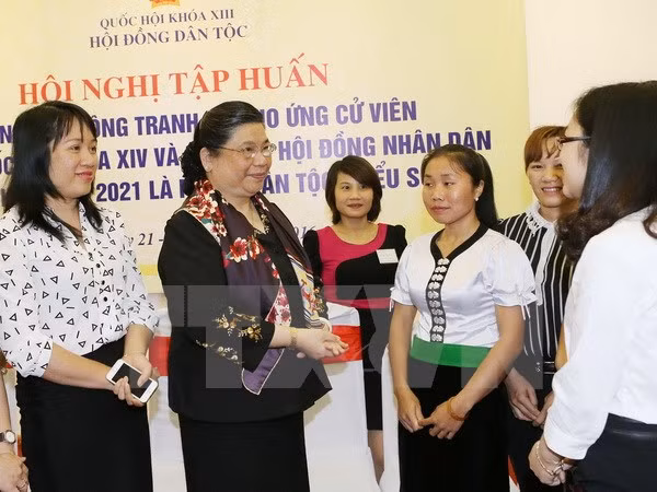 Reafirman en Vietnam apoyo estatal a alumnos de etnias minoritarias ảnh 1