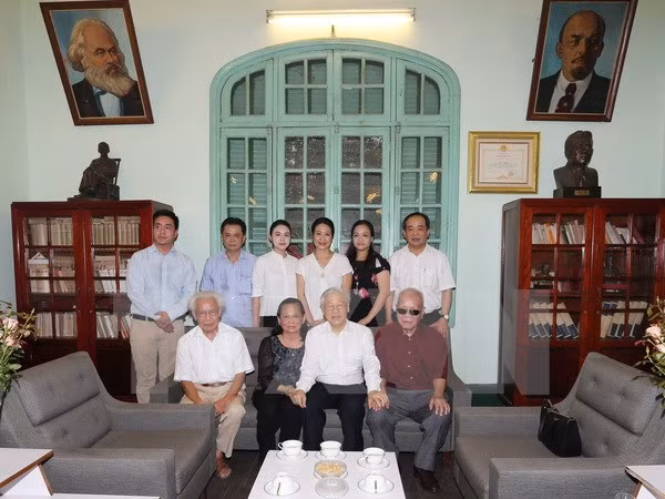 Rinden tributo a ex líder partidista vietnamita ảnh 1