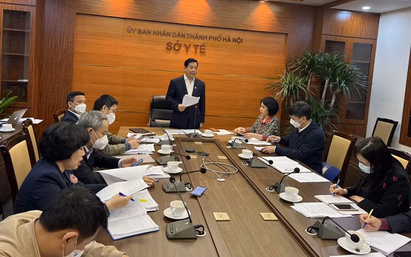 Hanoi trabaja para garantizar servicios médicos para los SEA Games 31 ảnh 2