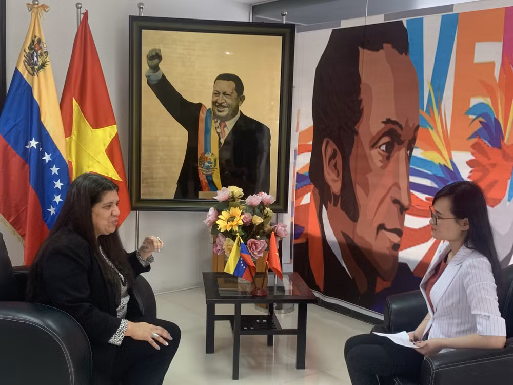 Vietnam defiende y trabaja por la igualdad de género, dice embajadora venezolana ảnh 1