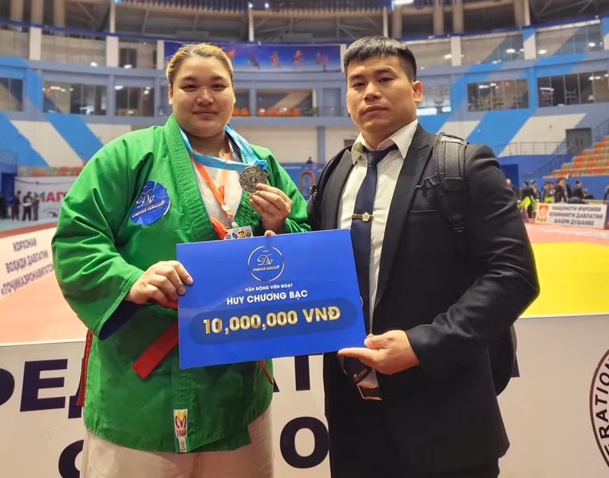Vietnam triunfa en campeonato asiático de Kurash ảnh 2 Vietnam triunfa en campeonato asiático de Kurash ảnh 2