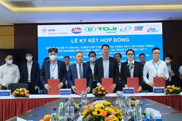 Firman contratos para proyectos de cooperación eléctrica entre Vietnam y Laos ảnh 1 Firman contratos para proyectos de cooperación eléctrica entre Vietnam y Laos ảnh 1