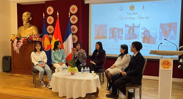 Seminario honra a generaciones de científicas vietnamitas en Francia ảnh 2 Seminario honra a generaciones de científicas vietnamitas en Francia ảnh 2