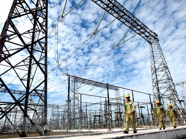 Laos por convertirse en centro regional de transmisión eléctrica en 2025 ảnh 1