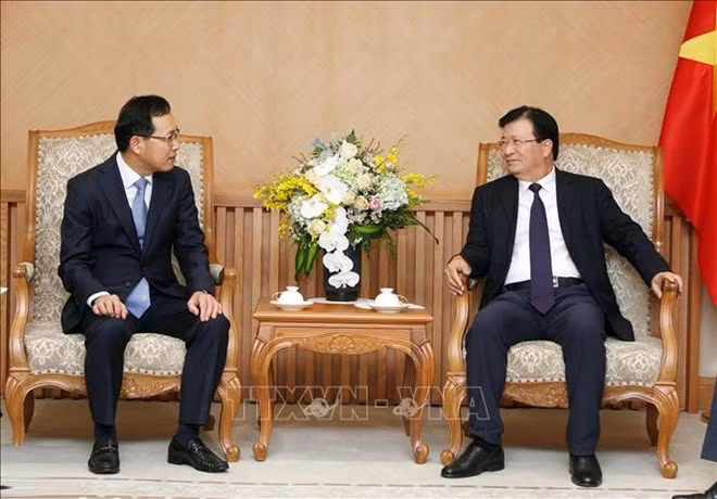 Aprecia Vietnam aumento de las inversiones de Corea del Sur ảnh 1