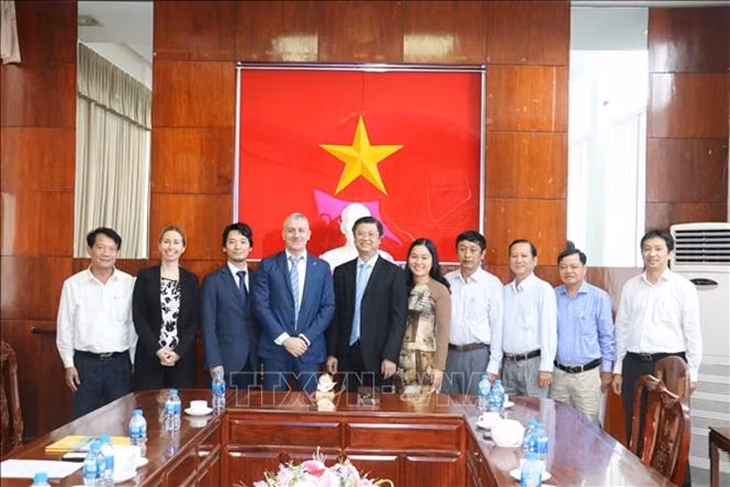 Aspira ciudad vietnamita a cooperar con Italia en moda, turismo e infraestructura ảnh 1