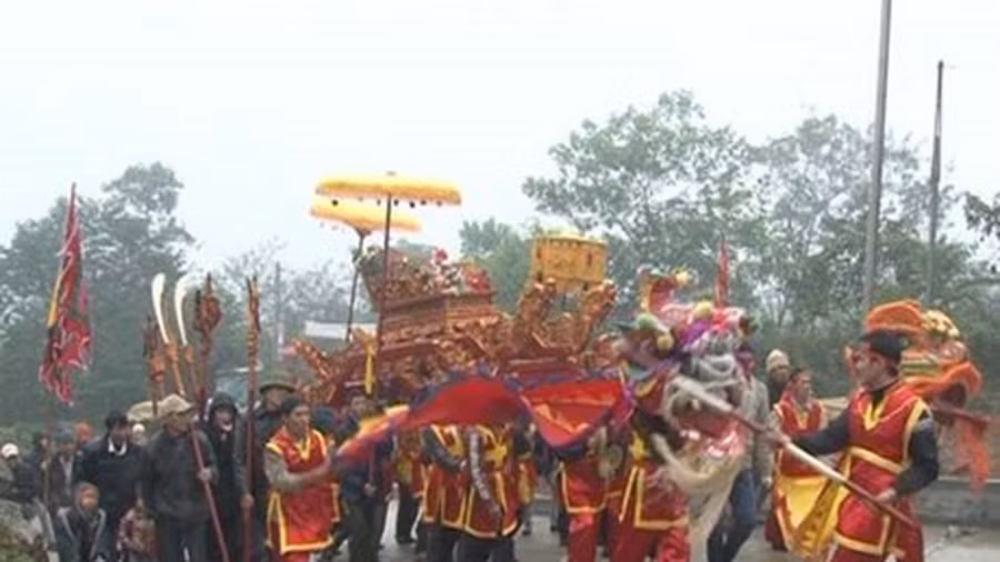 Celebran festival en honor al santo Tan Vien en Hanoi ảnh 1 Celebran festival en honor al santo Tan Vien en Hanoi ảnh 1