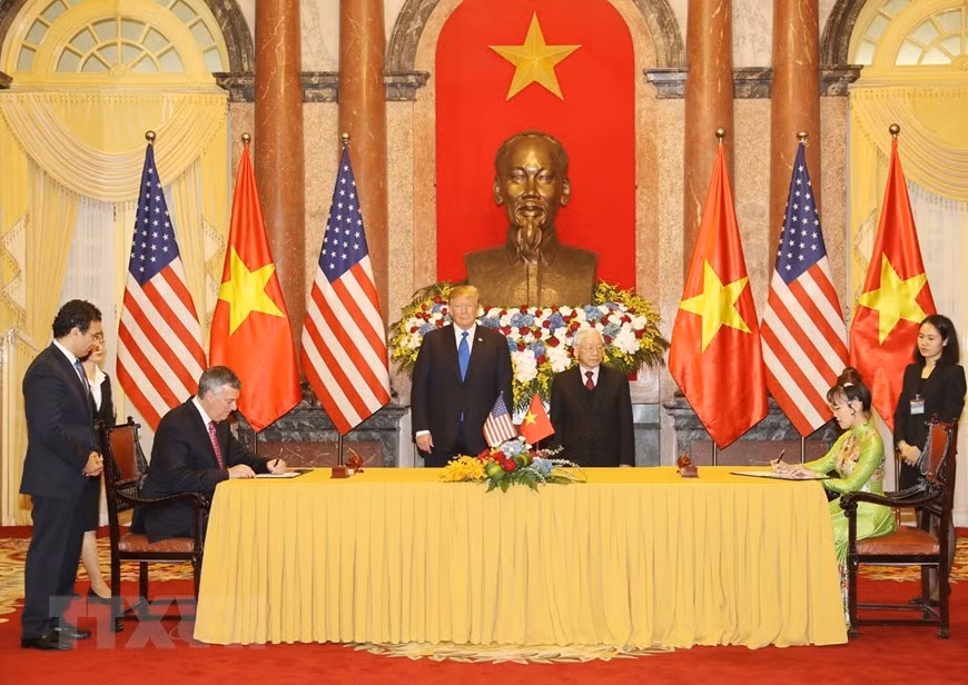 Suscriben Vietnam y Estados Unidos contratos y acuerdos de cooperación ảnh 1