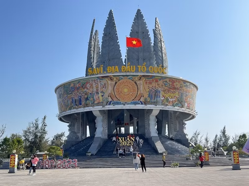 Ciudad vietnamita de Mong Cai busca atraer a más turistas ảnh 1