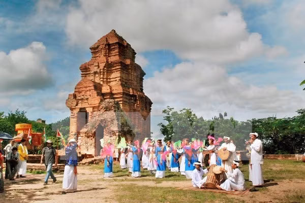 Ninh Thuan, tierra de misteriosos templos de Cham ảnh 1