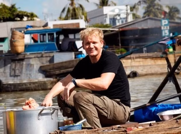 Vietnam nombrado entre los principales destinos gastronómicos por Gordon Ramsay ảnh 1
