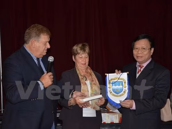 Provincia francesa continúa respaldo a víctimas vietnamitas de dioxina ảnh 1