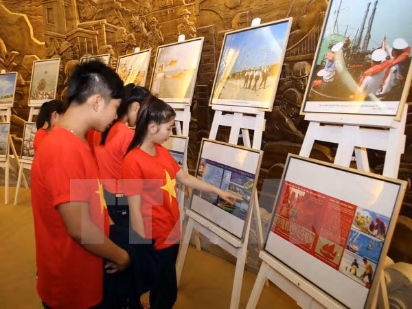  Muestra de amor hacia mar nacional mediante exposición fotográfica ảnh 1