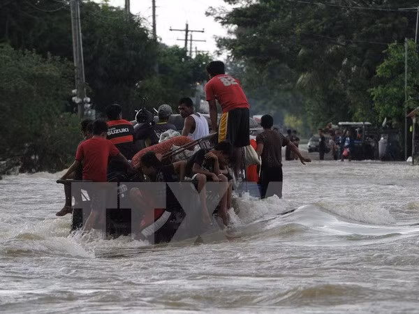 A 47 asciende número de muertos por tifón Koppu en Filipinas ảnh 1