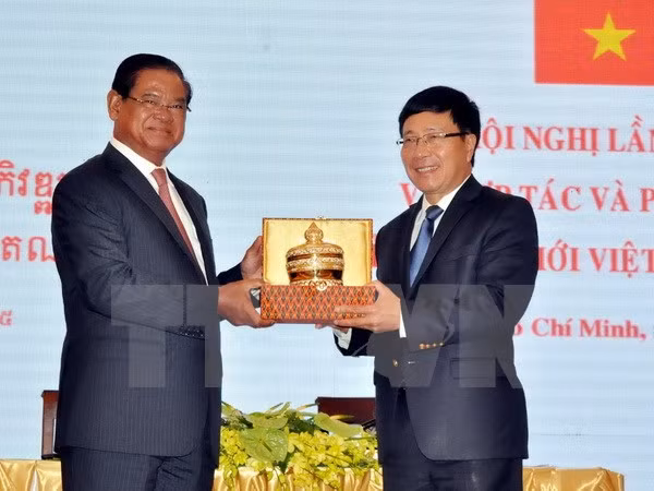 Decididos Vietnam y Cambodia a construir una frontera de paz ảnh 1