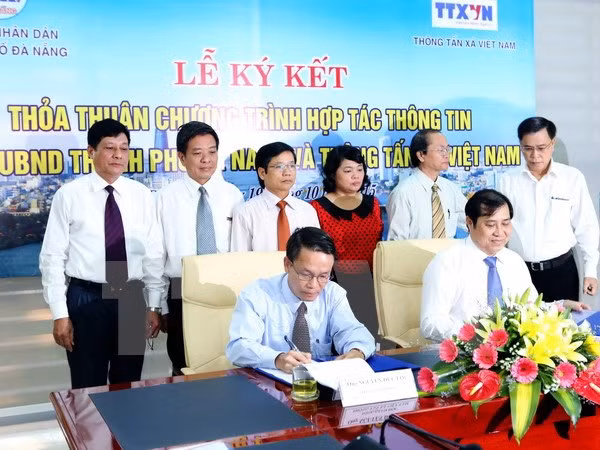 Rubrican VNA y Da Nang acuerdo de colaboración inform​ativa ảnh 1