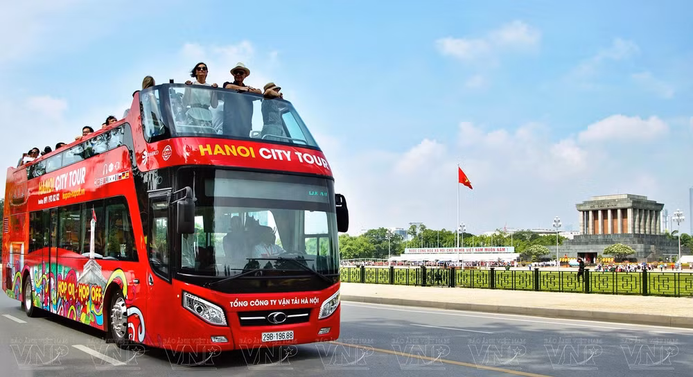 Vietnam apunta a recibir 110 millones de turistas en 2023 ảnh 1