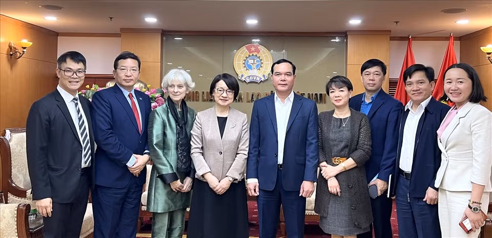 Promueven nexos entre OIT y Confederación General del Trabajo de Vietnam ảnh 1