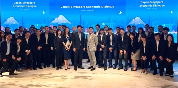 Japón y Singapur celebran primer diálogo económico ảnh 1