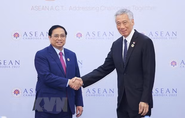 Visita del primer ministro de Vietnam a Singapur consolidará base de relaciones ảnh 3