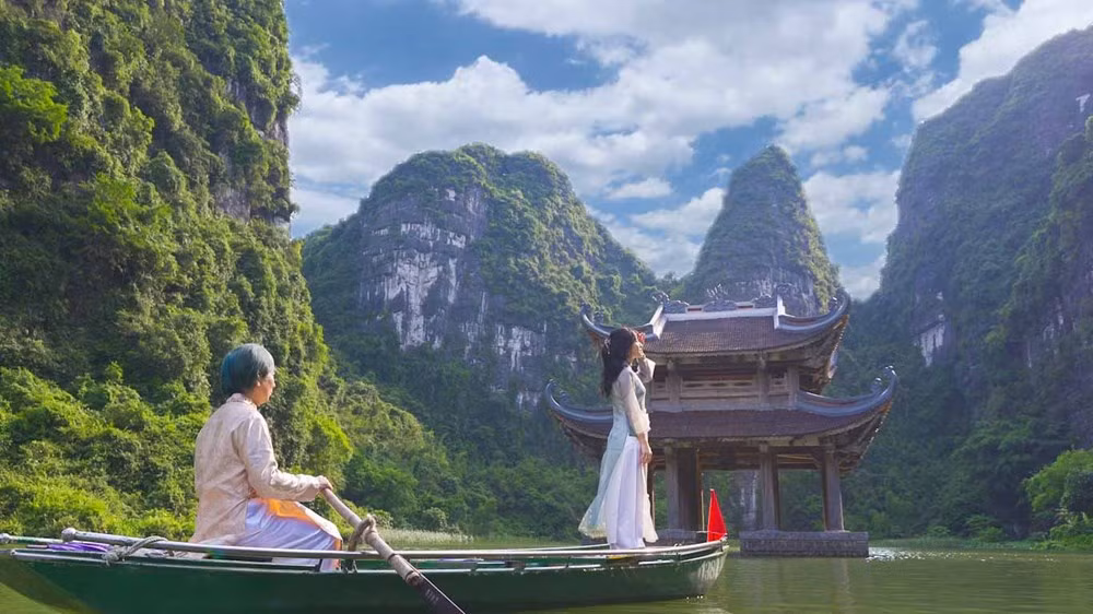  Artista surcoreano lleva belleza de Vietnam al mundo con música ảnh 1